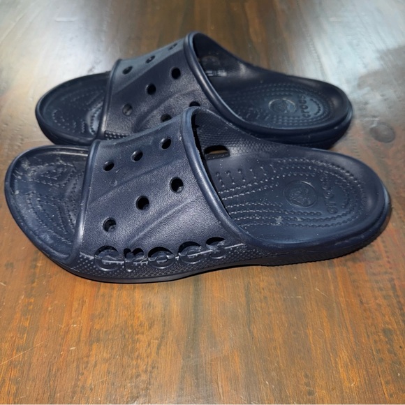 CROCS Baya Unisex Sandals Comfort Blue Shoes Slides Open Toe Spellout M8 W10 - Picture 2 of 6